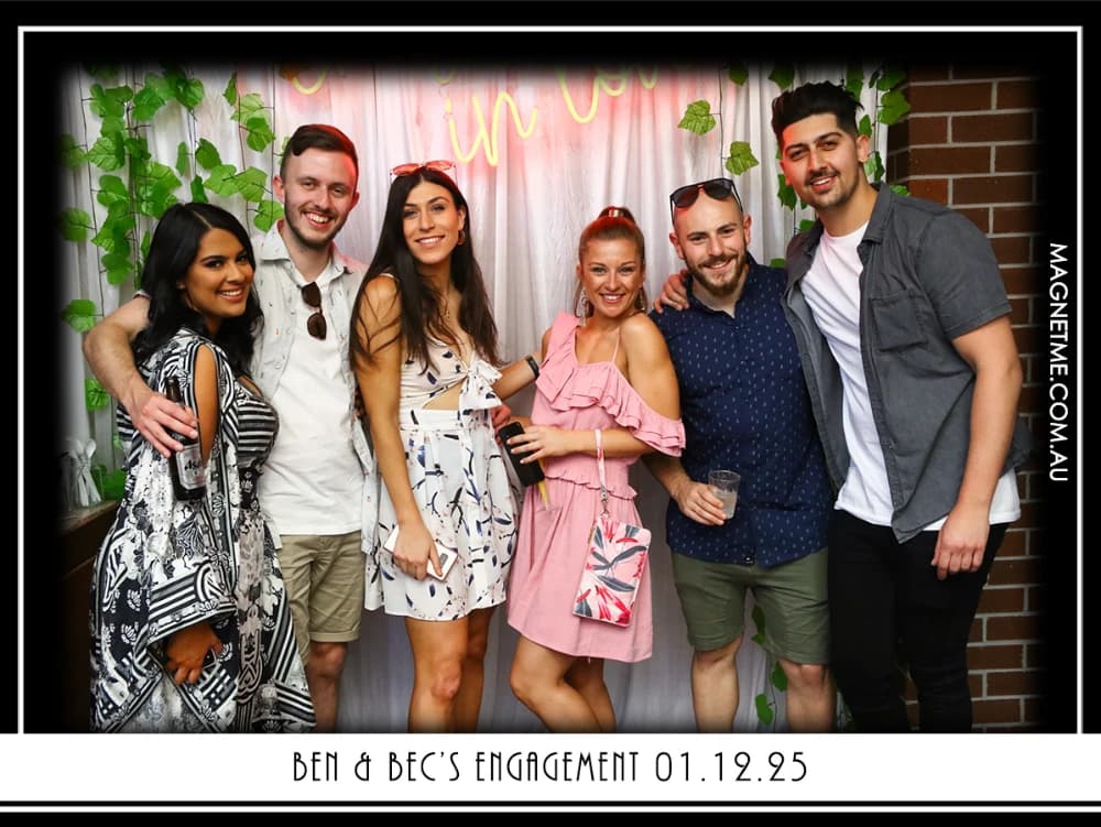 Magnet Me Frame 25